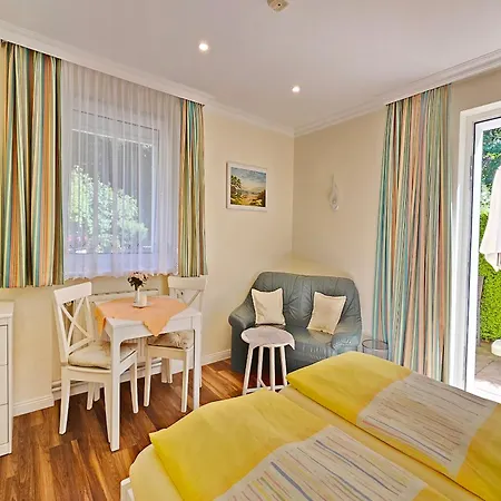 Haus Am Wald Apartment Heringsdorf  Exterior photo